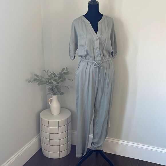 NWT FATE Apricot Lane Boutique Jumpsuit.‎ Size Medium - Picture 1 of 13
